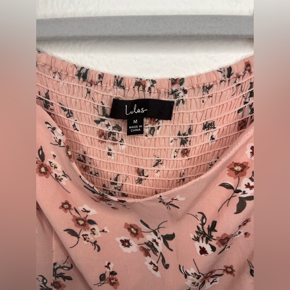 Lulu's Women’s Pink Floral Romper with Flutter Sleeves - Picture 5 of 8